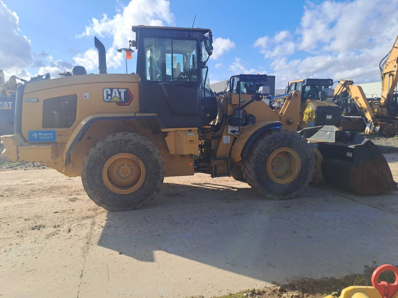 CAT 930M - Utovarivač točkaš: slika 4 CAT 930M - Utovarivač točkaš: slika 4