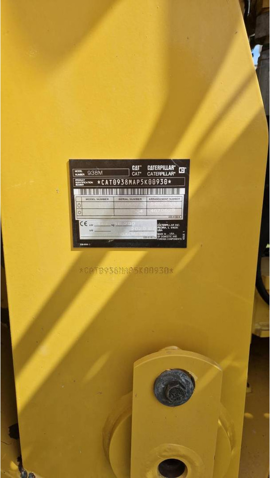 CAT 938M - Utovarivač točkaš: slika 5 CAT 938M - Utovarivač točkaš: slika 5
