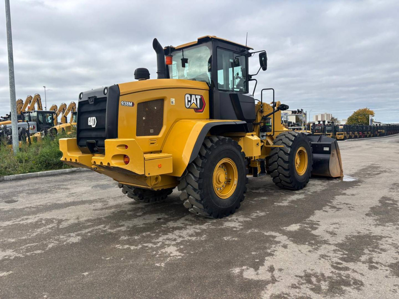 CAT 938M - Utovarivač točkaš: slika 4 CAT 938M - Utovarivač točkaš: slika 4