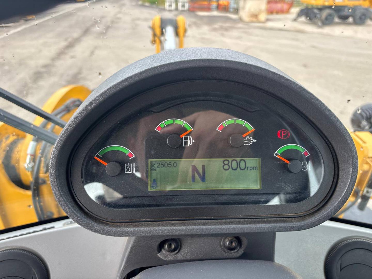 CAT 938M - Utovarivač točkaš: slika 5 CAT 938M - Utovarivač točkaš: slika 5