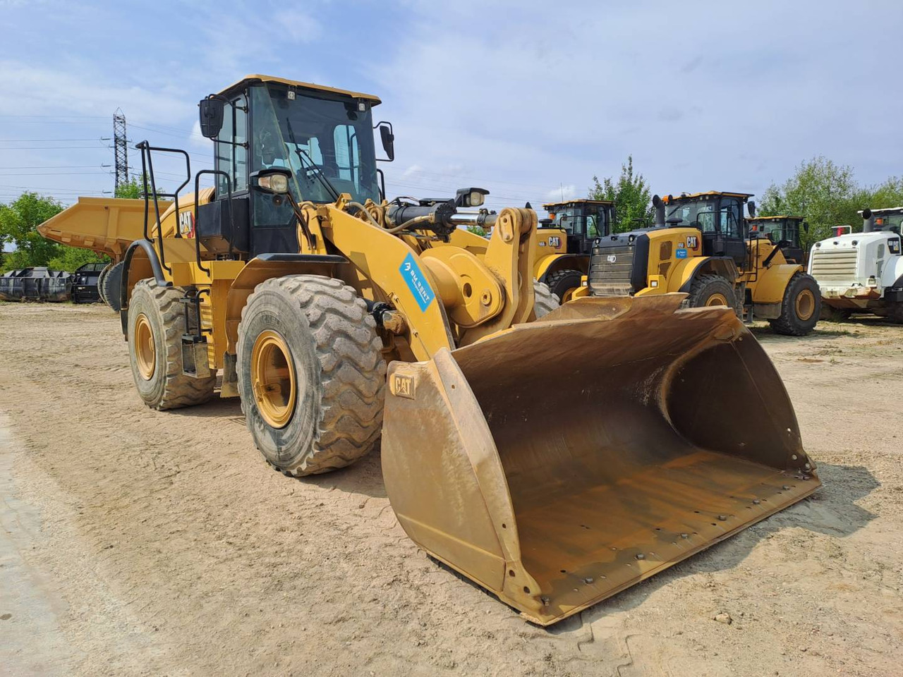 CAT 950GC - Utovarivač točkaš: slika 2 CAT 950GC - Utovarivač točkaš: slika 2
