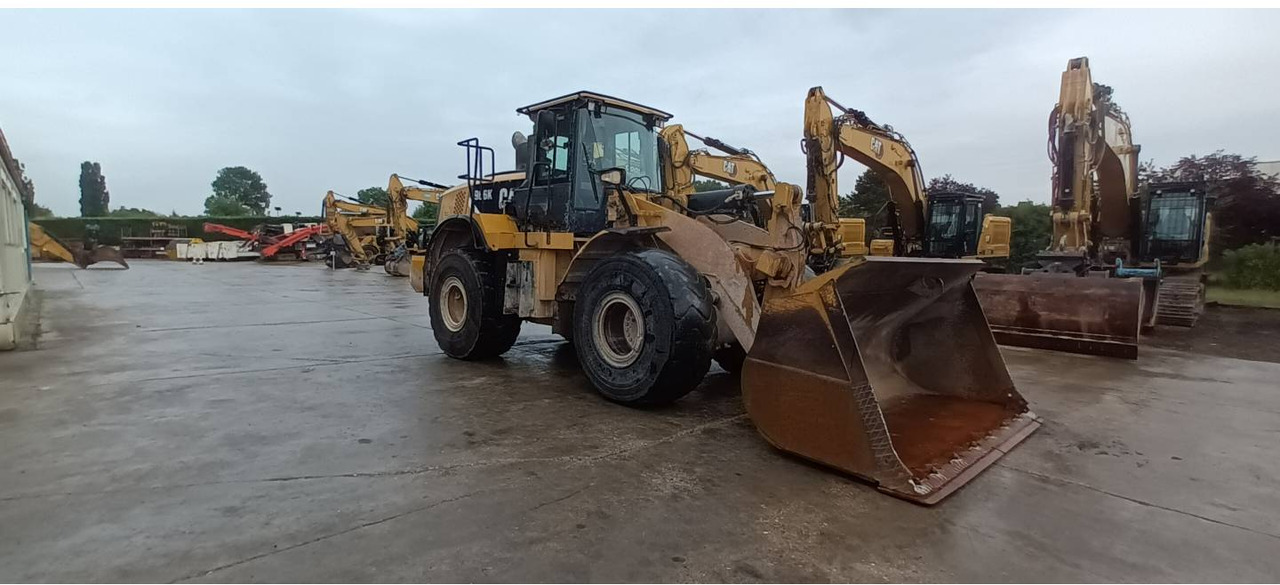 CAT 966K - Utovarivač točkaš: slika 2 CAT 966K - Utovarivač točkaš: slika 2