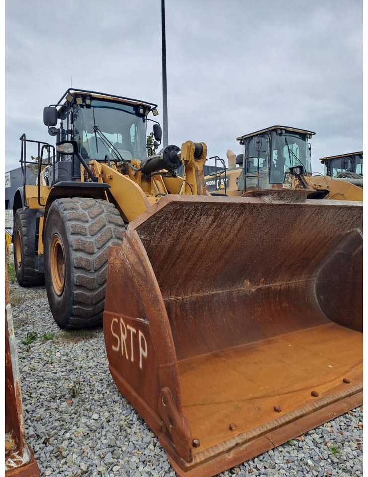 CAT 972K - Utovarivač točkaš: slika 2 CAT 972K - Utovarivač točkaš: slika 2