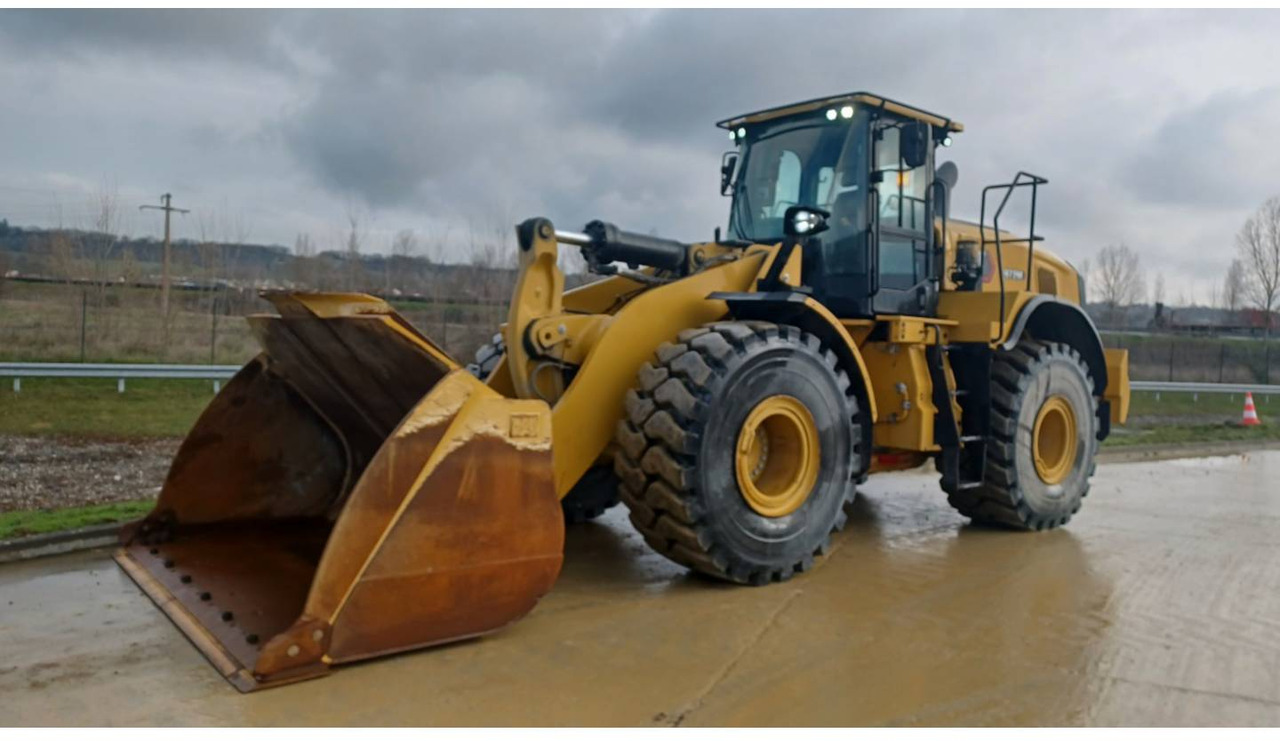 CAT 972M - Utovarivač točkaš: slika 2 CAT 972M - Utovarivač točkaš: slika 2
