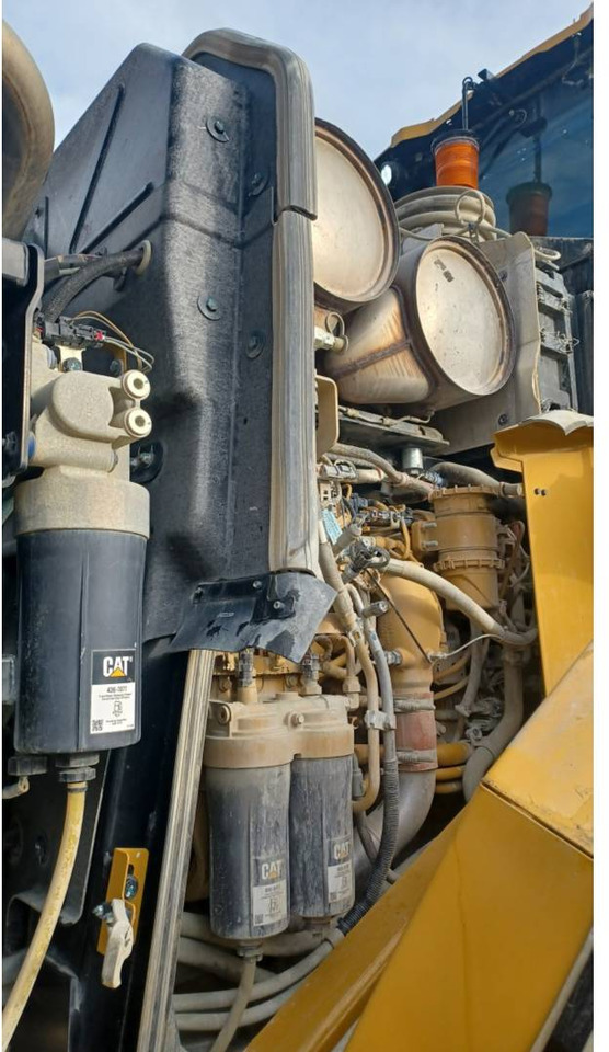 Utovarivač točkaš CAT 972M: slika 22