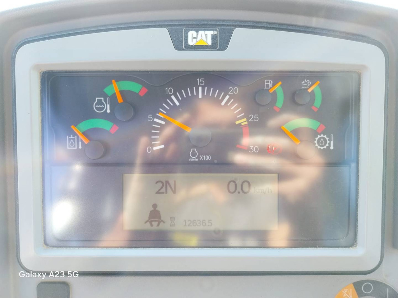 CAT 972M - Utovarivač točkaš: slika 5 CAT 972M - Utovarivač točkaš: slika 5