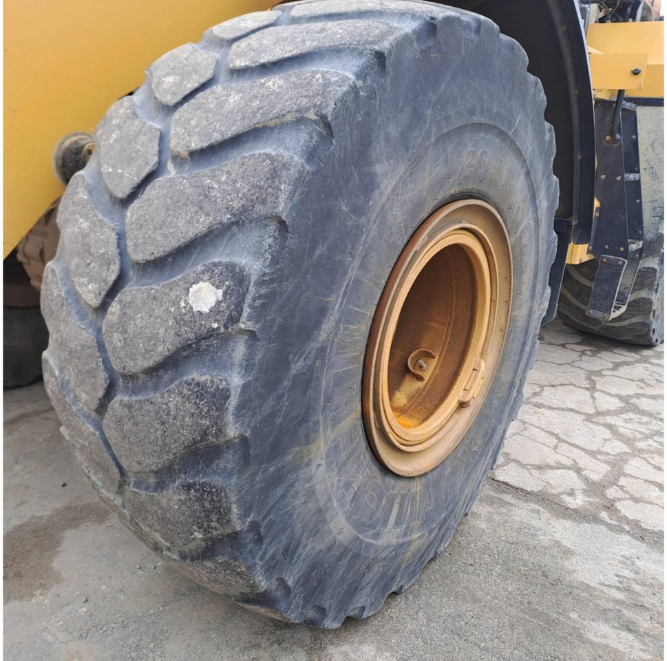 Utovarivač točkaš CAT 972M XE: slika 18