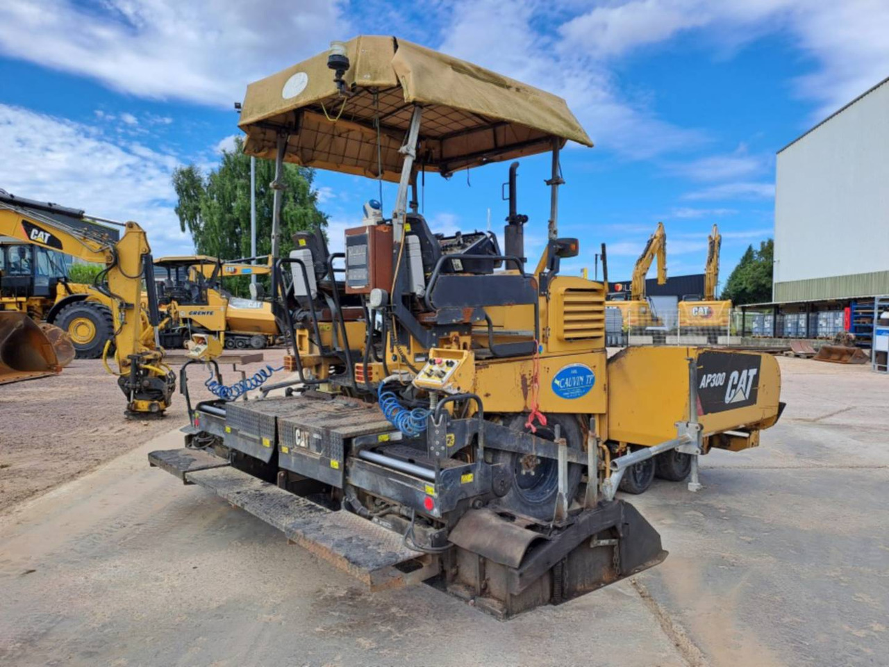 CAT AP300 - Asfaltni finišer: slika 4 CAT AP300 - Asfaltni finišer: slika 4