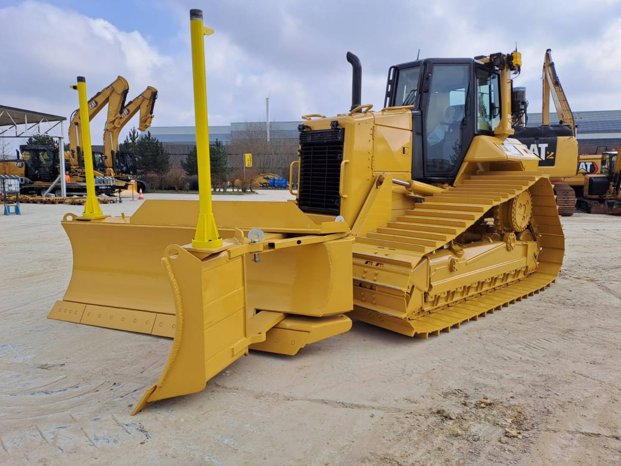 CAT D6NLGP - Buldožer: slika 3 CAT D6NLGP - Buldožer: slika 3