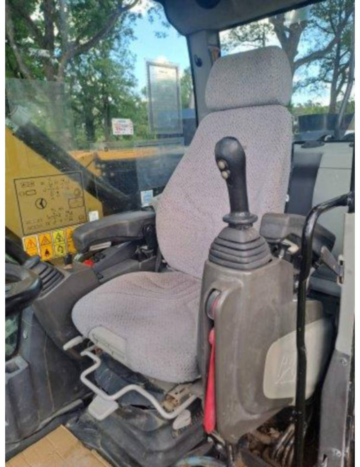 Bager točkaš CAT M315F IVC: slika 18