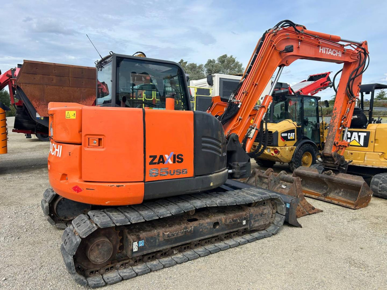 HITACHI ZAXIS85 - Utovarivač točkaš: slika 3 HITACHI ZAXIS85 - Utovarivač točkaš: slika 3