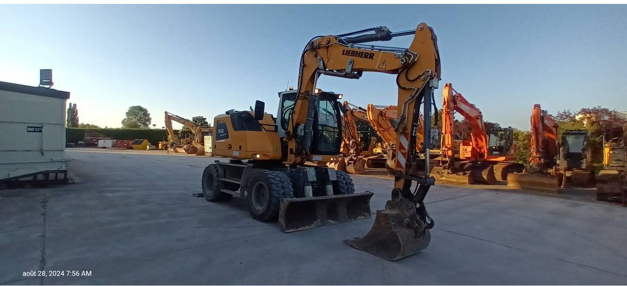 LIEBHERR A912 - Bager točkaš: slika 2 LIEBHERR A912 - Bager točkaš: slika 2