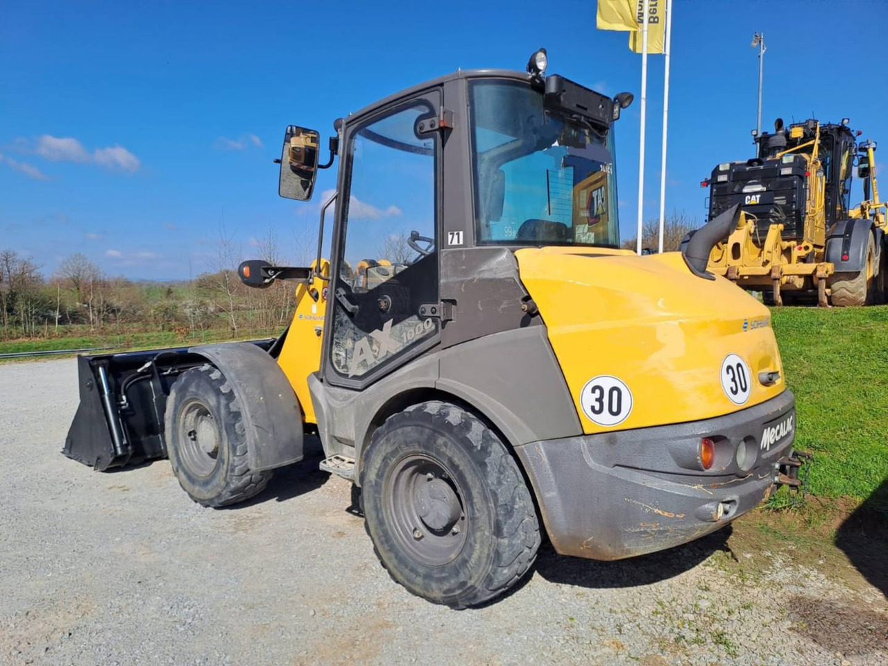 MECALAC AX1000 - Mini utovarivač: slika 4 MECALAC AX1000 - Mini utovarivač: slika 4