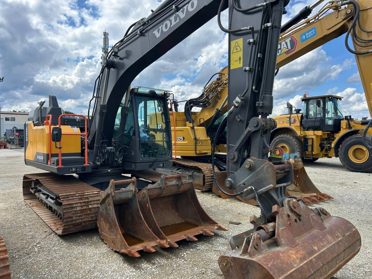VOLVO CONSTRUCTION EQUIPMENT EC140 - Bager guseničar: slika 2 VOLVO CONSTRUCTION EQUIPMENT EC140 - Bager guseničar: slika 2