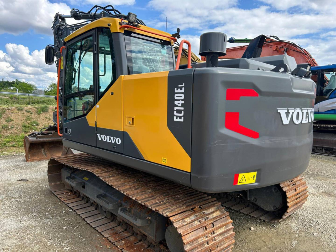 VOLVO CONSTRUCTION EQUIPMENT EC140 - Bager guseničar: slika 4 VOLVO CONSTRUCTION EQUIPMENT EC140 - Bager guseničar: slika 4