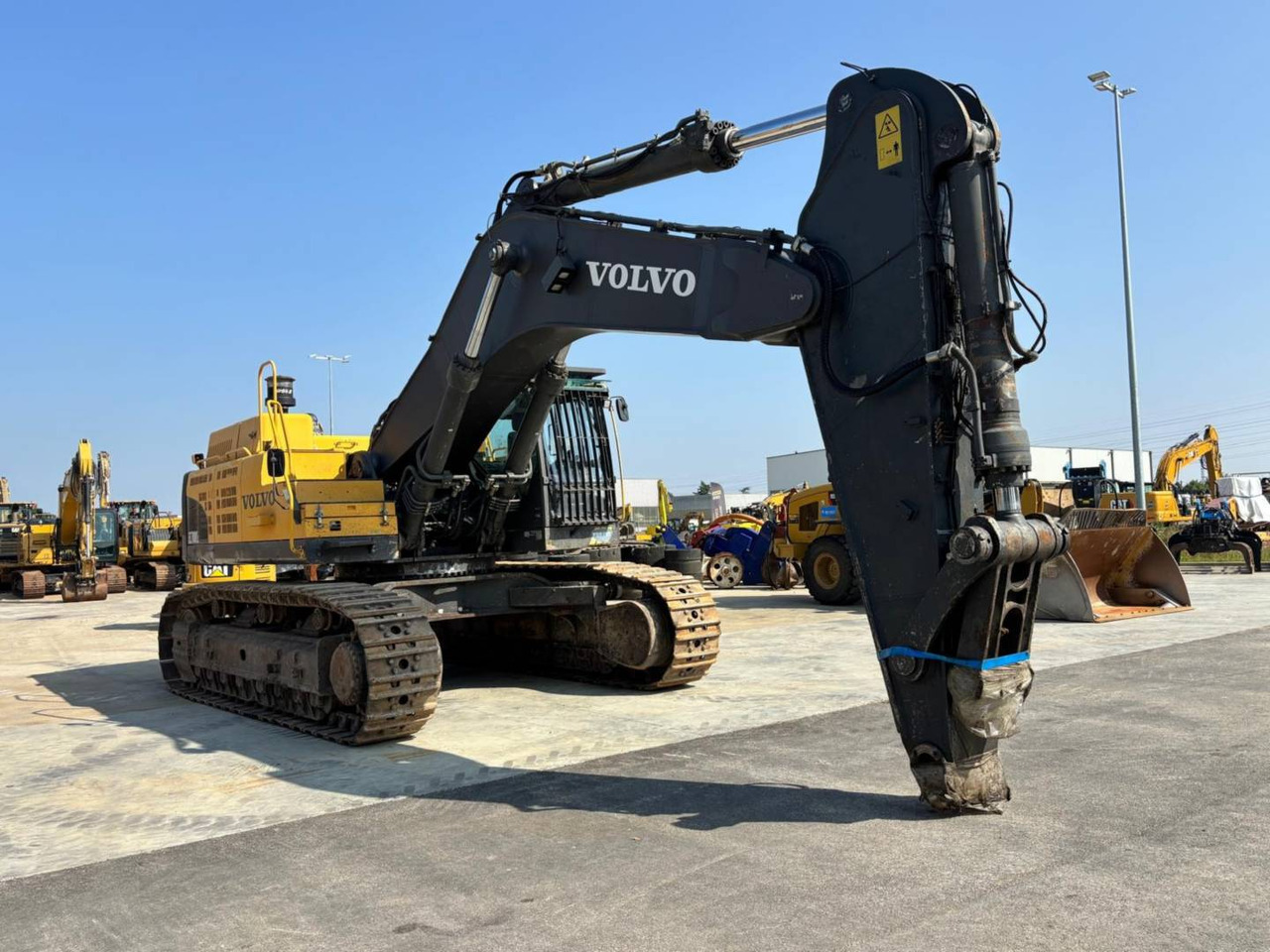 VOLVO CONSTRUCTION EQUIPMENT EC700 CL - Bager guseničar: slika 1 VOLVO CONSTRUCTION EQUIPMENT EC700 CL - Bager guseničar: slika 1