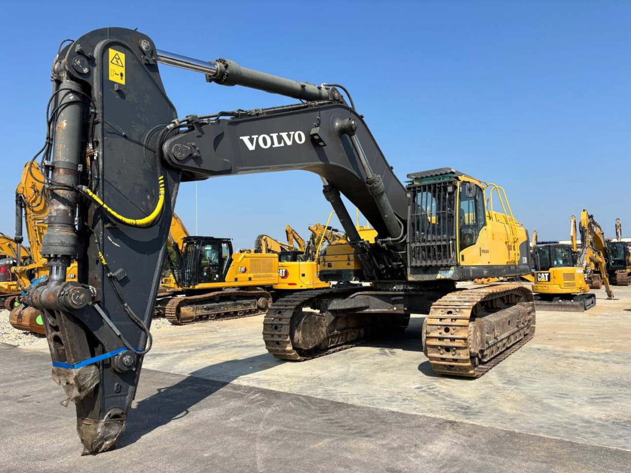VOLVO CONSTRUCTION EQUIPMENT EC700 CL - Bager guseničar: slika 2 VOLVO CONSTRUCTION EQUIPMENT EC700 CL - Bager guseničar: slika 2