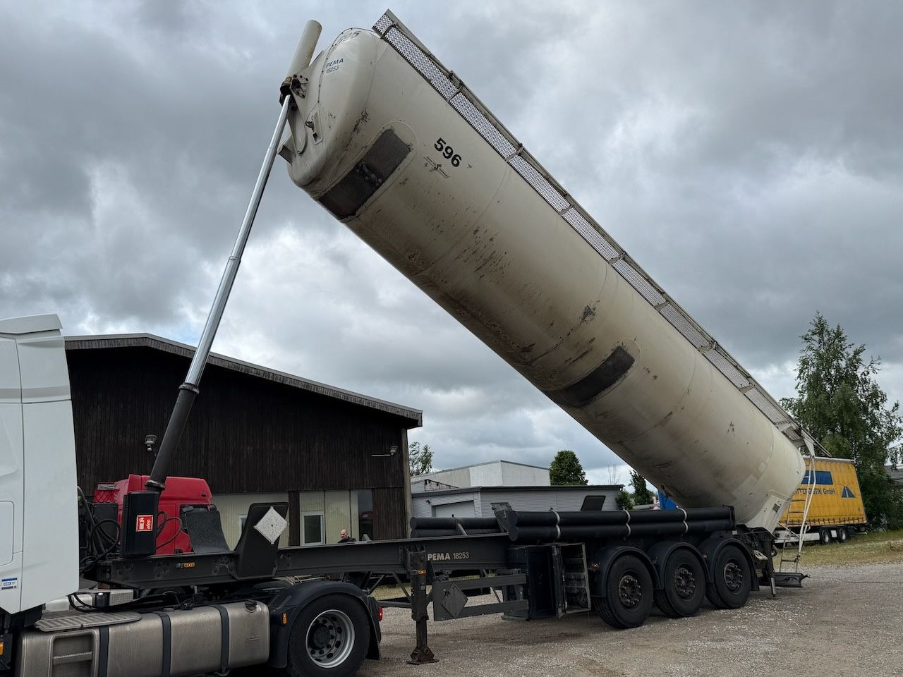 Spitzer SK 2760 CAL Kippsilo - Silo cisterna: slika 1 Spitzer SK 2760 CAL Kippsilo - Silo cisterna: slika 1