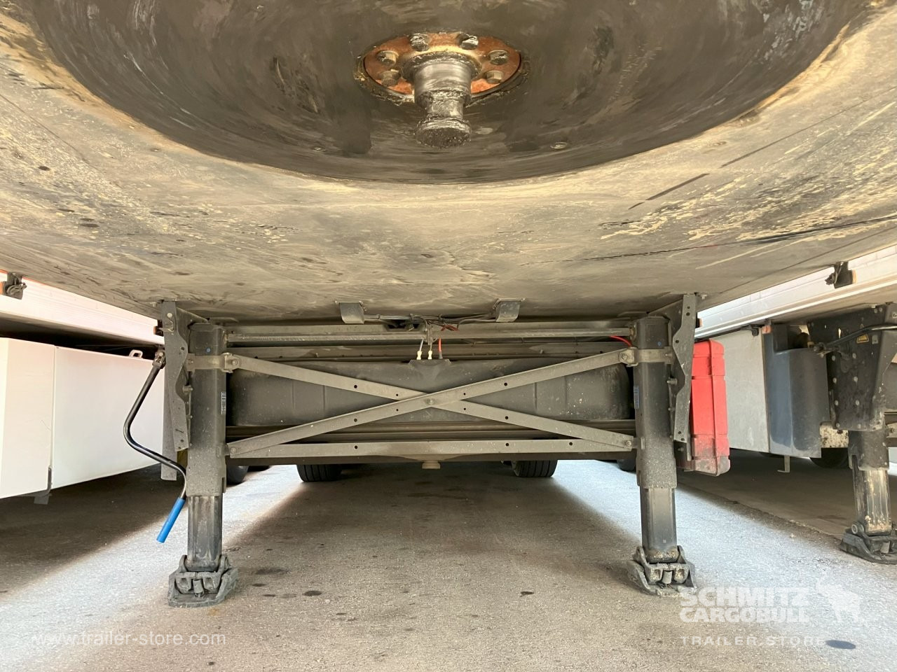 SCHMITZ Semiremolque Frigo Standard Double deck - Izotermička poluprikolica: slika 3 SCHMITZ Semiremolque Frigo Standard Double deck - Izotermička poluprikolica: slika 3