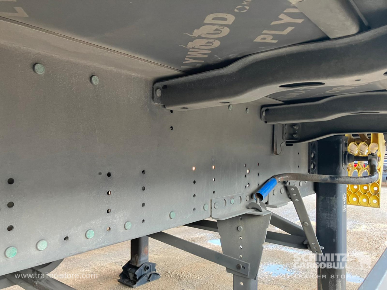 SCHMITZ Semiremolque Lona Standard - Poluprikolica sa ceradom: slika 4 SCHMITZ Semiremolque Lona Standard - Poluprikolica sa ceradom: slika 4