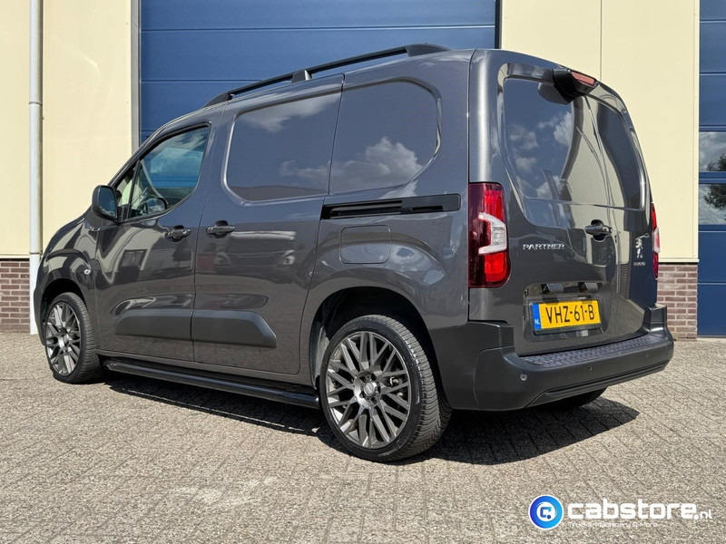 Peugeot Partner 1.5 Blue HDI Asphalt Euro 6 - Gesloten bestelwagen - Bouwjaar 2021 - Km 45.128 !! - Luxe uitvoering - Zeer mooi !! - Mali kombi: slika 3 Peugeot Partner 1.5 Blue HDI Asphalt Euro 6 - Gesloten bestelwagen - Bouwjaar 2021 - Km 45.128 !! - Luxe uitvoering - Zeer mooi !! - Mali kombi: slika 3