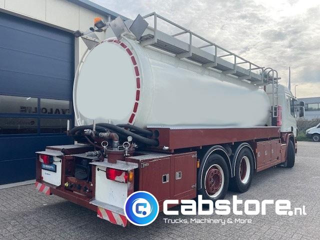 Scania P 380 B 6X2*4 HNA - RETARDER - Tankwagen olie - Olietank - ADR - 16.920 liter - Bouwjaar 2007 - Km 881.924 - Kamion cisterna: slika 4 Scania P 380 B 6X2*4 HNA - RETARDER - Tankwagen olie - Olietank - ADR - 16.920 liter - Bouwjaar 2007 - Km 881.924 - Kamion cisterna: slika 4