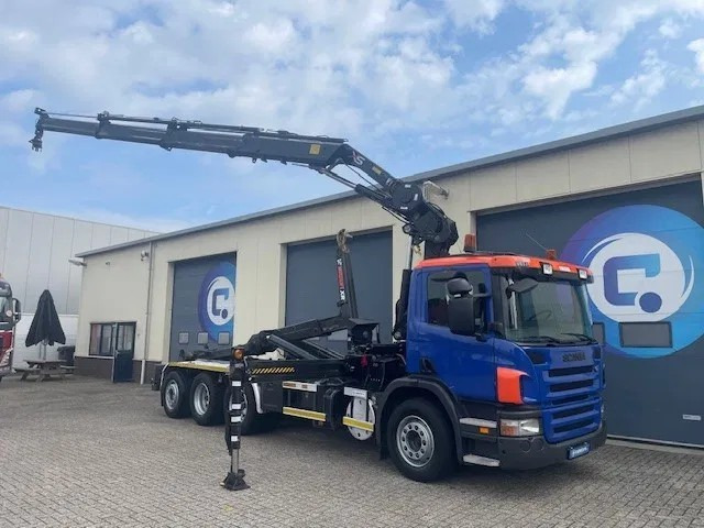Scania P380 LB 8x4*4 HNA Euro 5 - HIAB 211 E-3 Hipro Crane with remote control + Multilift XR26S61 Hooklift - Year 2009 - Km 336.501 !! - Good condition - Kamion sa dizalicom: slika 1 Scania P380 LB 8x4*4 HNA Euro 5 - HIAB 211 E-3 Hipro Crane with remote control + Multilift XR26S61 Hooklift - Year 2009 - Km 336.501 !! - Good condition - Kamion sa dizalicom: slika 1