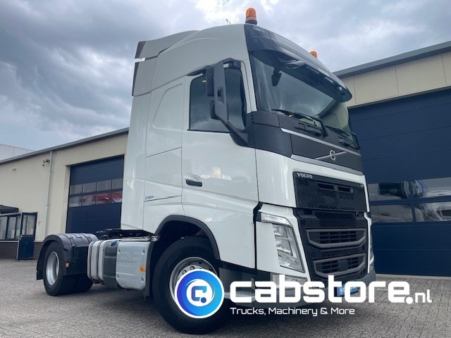 Volvo FH 460 4x2 Euro 6 Globetrotter 4x2 Euro 6 - Hydrauliek unit - VEB+ - Bouwjaar 09-2017 - Km 521.341 - Globetrotter - Diff.lock - I-Shift - Tegljač: slika 2 Volvo FH 460 4x2 Euro 6 Globetrotter 4x2 Euro 6 - Hydrauliek unit - VEB+ - Bouwjaar 09-2017 - Km 521.341 - Globetrotter - Diff.lock - I-Shift - Tegljač: slika 2