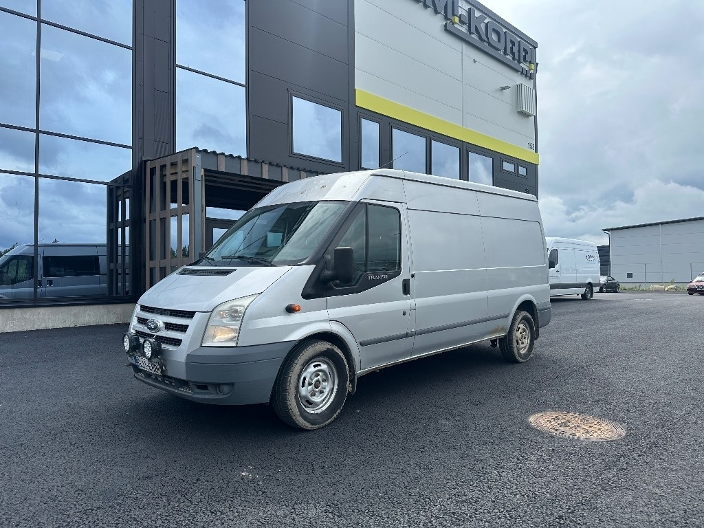 Ford Transit T350 4X4 huoltohyllyt - Furgon: slika 1 Ford Transit T350 4X4 huoltohyllyt - Furgon: slika 1