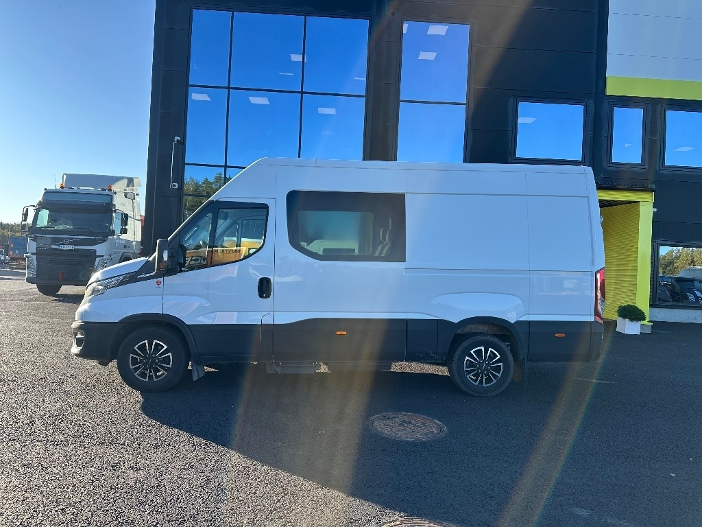 Iveco Daily 35S14 CNG A8 Huom! 6hlö PAKETTIAUTO  Iveco Daily 35S14 CNG A8 Huom! 6hlö PAKETTIAUTO: slika 7