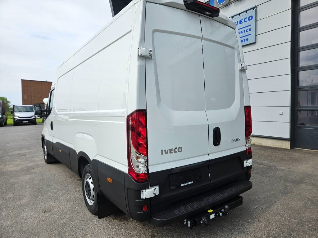 Iveco Daily 35S16 A8 12m3 - Furgon: slika 4 Iveco Daily 35S16 A8 12m3 - Furgon: slika 4