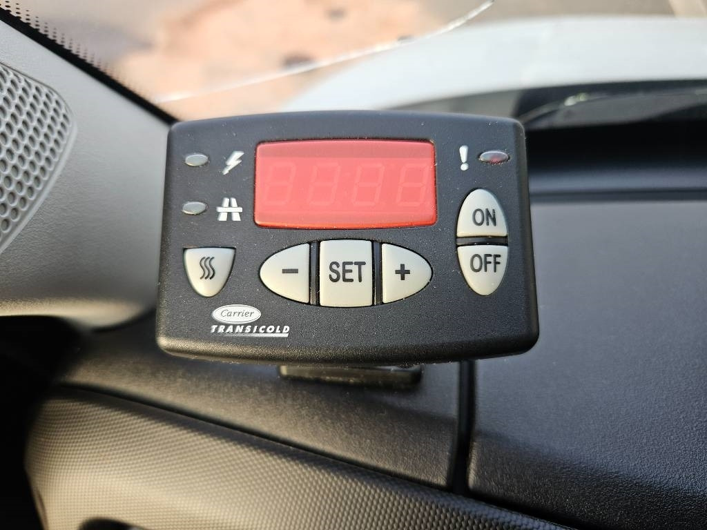 Iveco Daily 35S16A8 kylmäkone  Iveco Daily 35S16A8 kylmäkone: slika 9