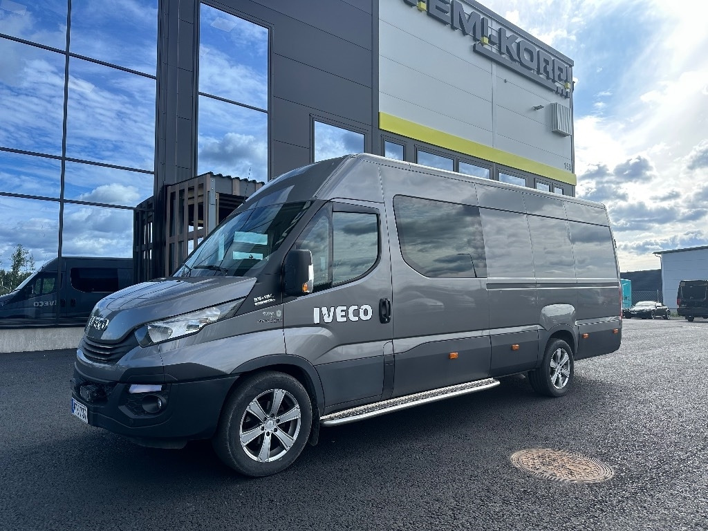Iveco Daily 35S18A8 1+5 hlö retkeilyauto - Furgon: slika 1 Iveco Daily 35S18A8 1+5 hlö retkeilyauto - Furgon: slika 1