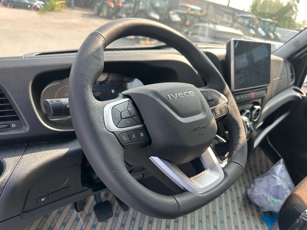 Furgon novi Iveco Daily 35S18A8 alusta: slika 11