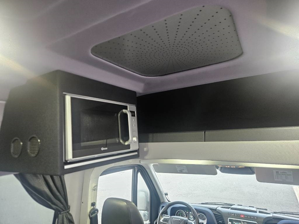 Furgon Iveco Daily 35S21A8 5hlö retkis: slika 8 Furgon Iveco Daily 35S21A8 5hlö retkis: slika 8