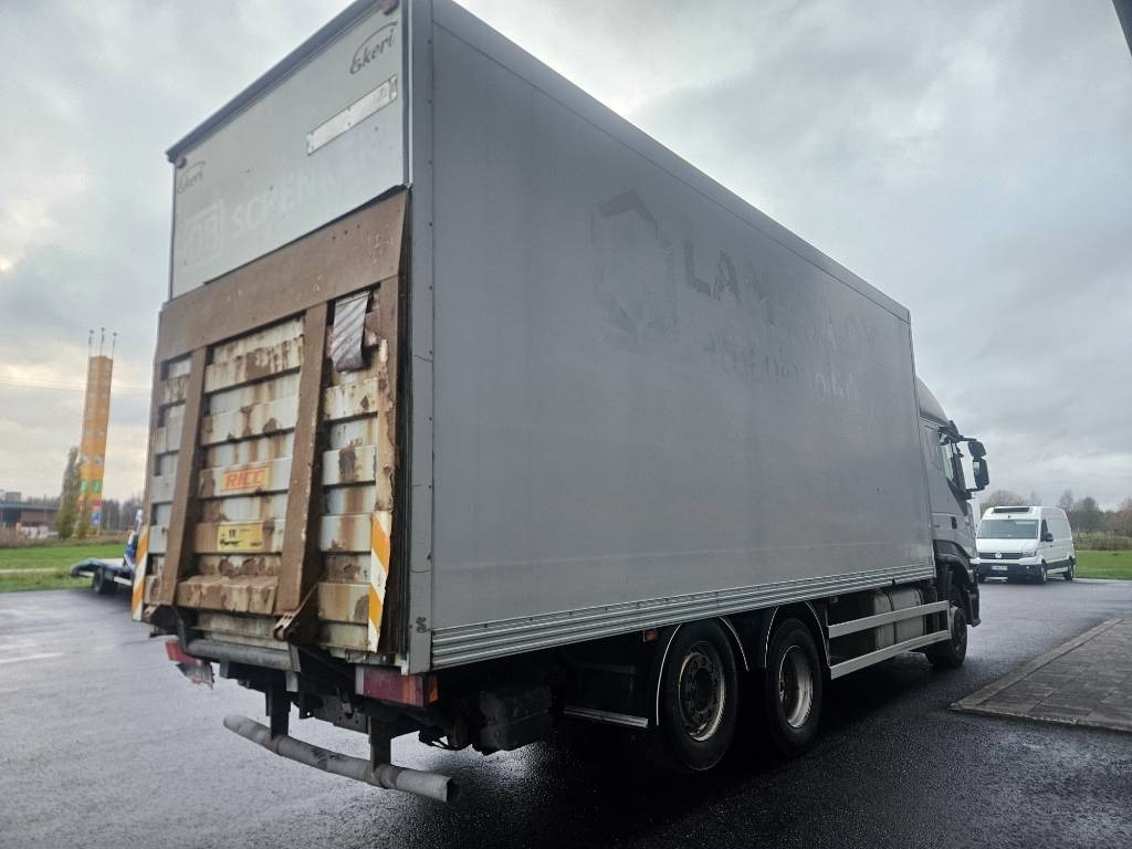 Iveco Stralis 6x2  - Kamion sa zatvorenim sandukom: slika 3 Iveco Stralis 6x2  - Kamion sa zatvorenim sandukom: slika 3