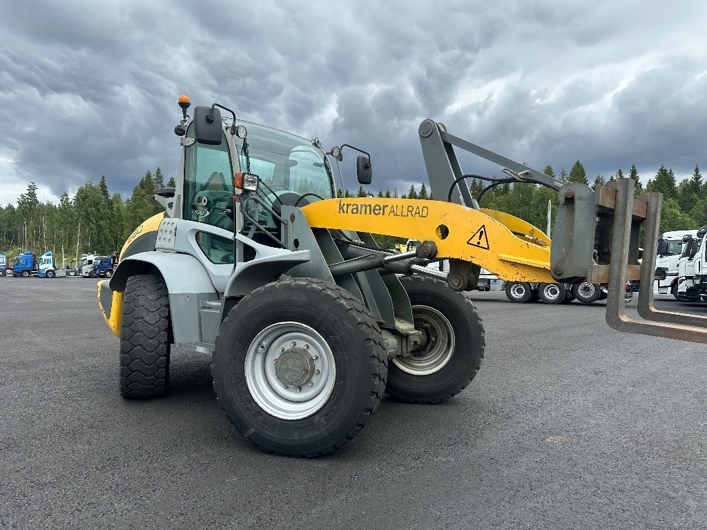 Kramer-allrad 880 4x4 - Zglobni utovarivač: slika 3 Kramer-allrad 880 4x4 - Zglobni utovarivač: slika 3