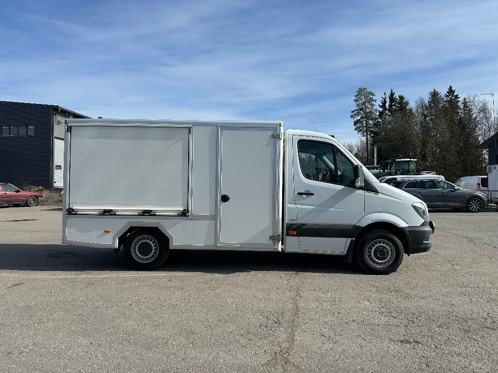 Mercedes-Benz Sprinter 316 Huoltoauto - Dostavno vozilo sa zatvorenim sandukom: slika 3 Mercedes-Benz Sprinter 316 Huoltoauto - Dostavno vozilo sa zatvorenim sandukom: slika 3
