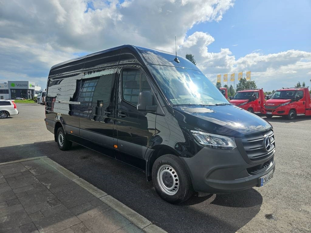 Mercedes-Benz Sprinter 317 RWD - Furgon: slika 2 Mercedes-Benz Sprinter 317 RWD - Furgon: slika 2
