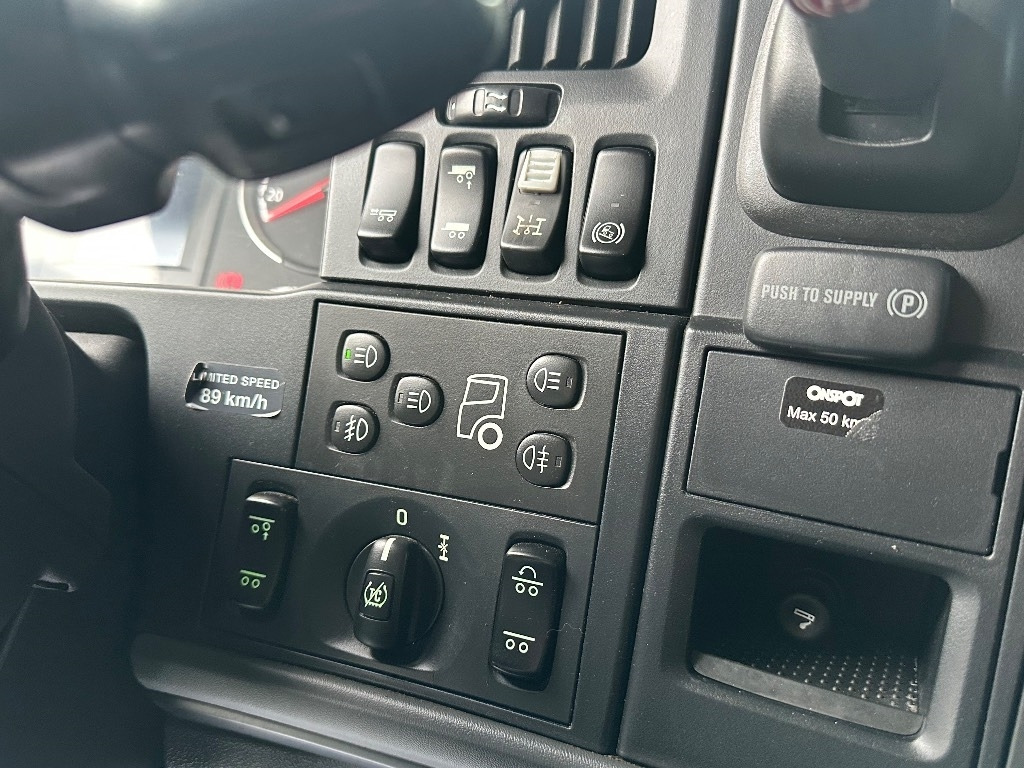 Kamion sa dizalicom Scania G450 6x2*4 HMF 2120: slika 22