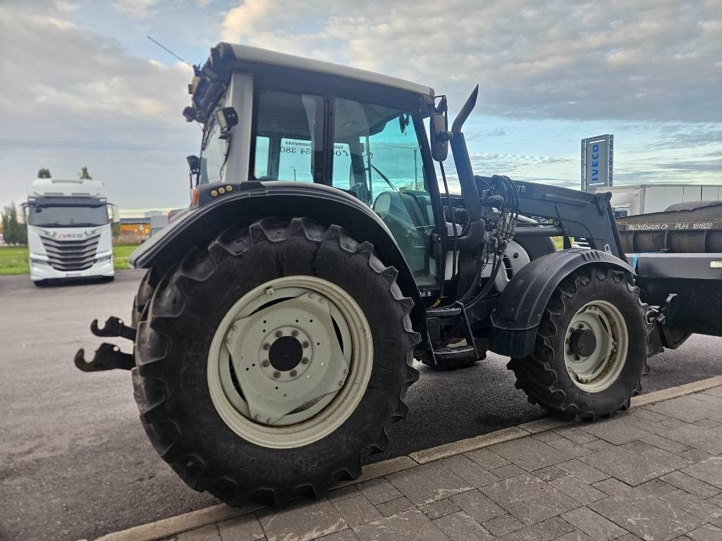 Valtra N121 HT ,53kmh, trukkipiikit, kauha, aura - Traktor: slika 5 Valtra N121 HT ,53kmh, trukkipiikit, kauha, aura - Traktor: slika 5