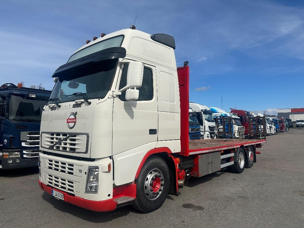Volvo FH12 460 - Kamion sa tovarnim sandukom: slika 1 Volvo FH12 460 - Kamion sa tovarnim sandukom: slika 1