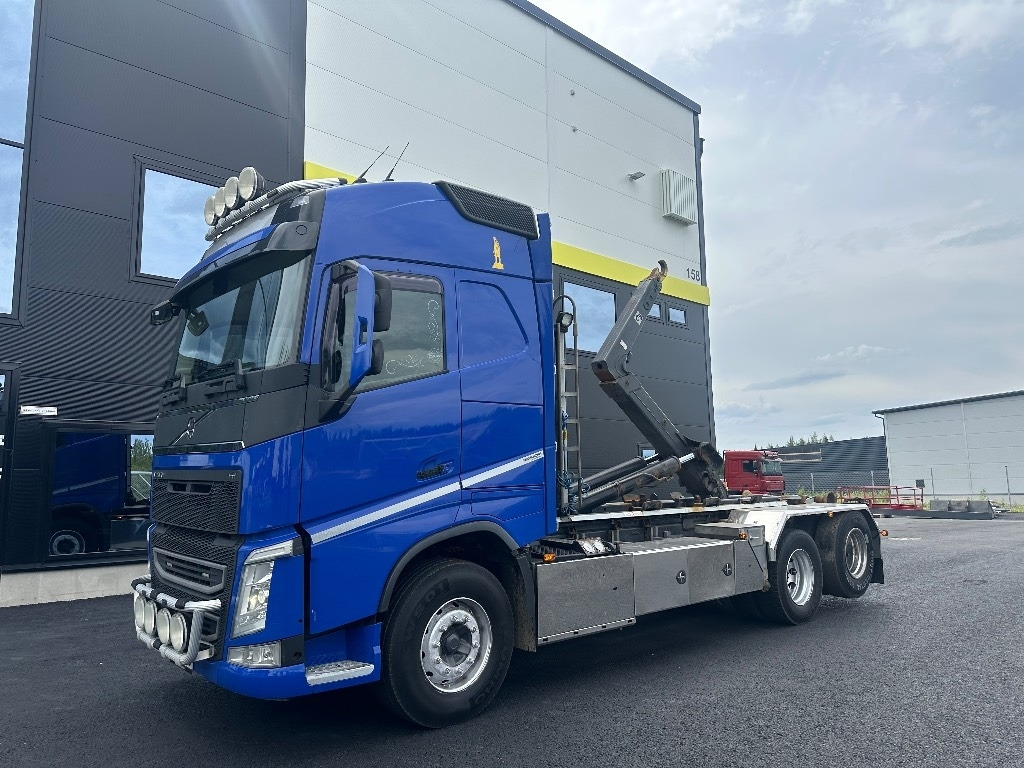 Volvo FH13 540 6x2 Manuaali - Kamion sa hidrauličnom kukom: slika 1 Volvo FH13 540 6x2 Manuaali - Kamion sa hidrauličnom kukom: slika 1