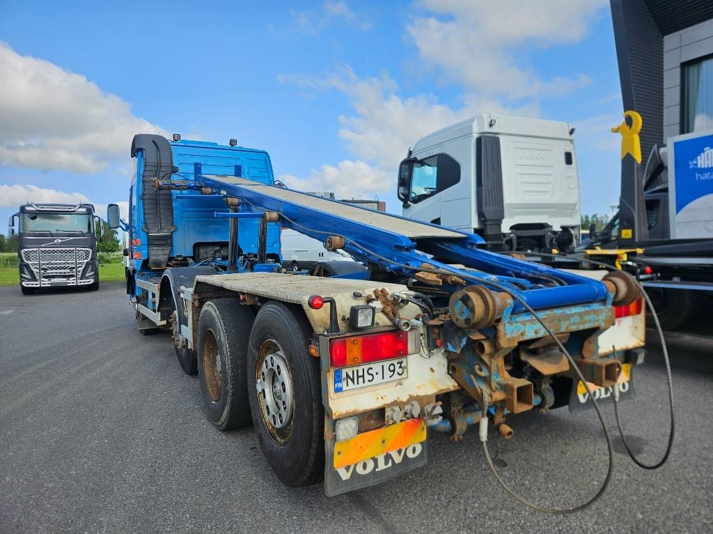 Volvo FM12 420 8x2 - Kamion za utovaranje kontejnera: slika 5 Volvo FM12 420 8x2 - Kamion za utovaranje kontejnera: slika 5