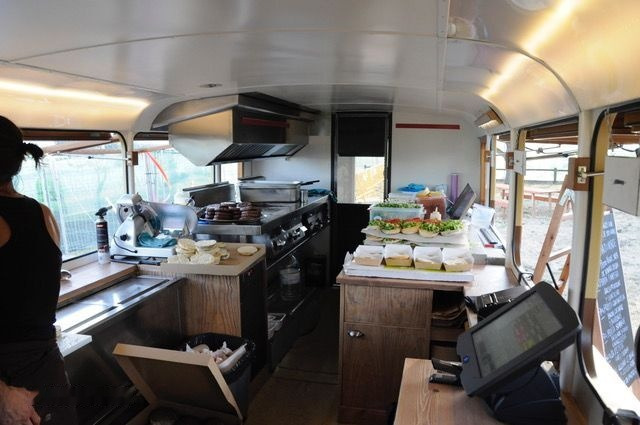 Autobus na sprat British Bus Bristol Lodekka - open topped FOOD TRUCK: slika 6
