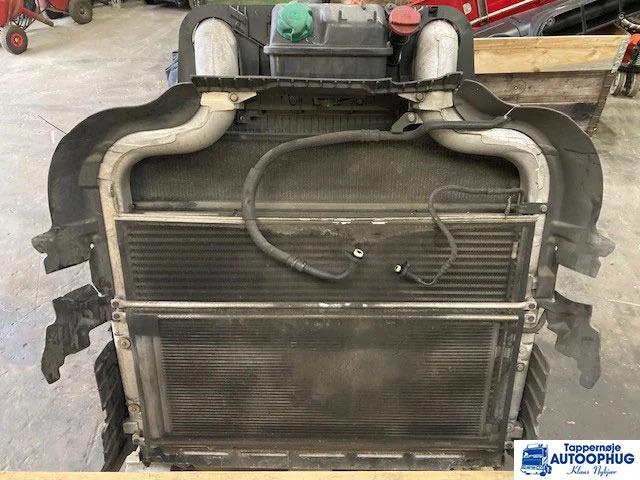 DAF Intercooler – DAF 2204691 - Hladnjak za Kamion: slika 1 DAF Intercooler – DAF 2204691 - Hladnjak za Kamion: slika 1