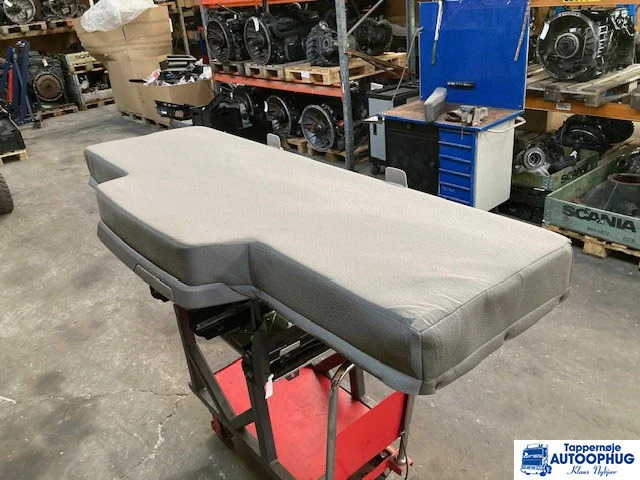 Scania Extendable bed – Scania 2674178 - Kabina i enterijer za Kamion: slika 2 Scania Extendable bed – Scania 2674178 - Kabina i enterijer za Kamion: slika 2