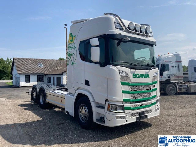 Scania R500 N.G.S 6×2 - Kamion sa golom šasijom i zatvorenom kabinom: slika 1 Scania R500 N.G.S 6×2 - Kamion sa golom šasijom i zatvorenom kabinom: slika 1