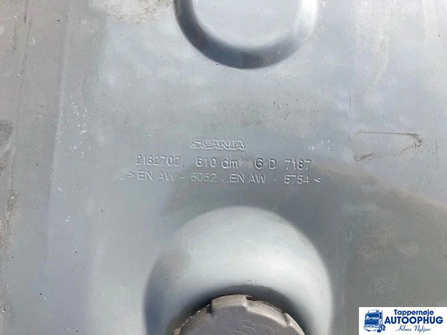 Scania fuel tank 610 liter Scania 2132702 - Rezervoar za gorivo za Kamion: slika 4 Scania fuel tank 610 liter Scania 2132702 - Rezervoar za gorivo za Kamion: slika 4