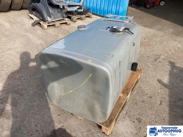 Scania fuel tank 610 liter Scania 2132702 - Rezervoar za gorivo za Kamion: slika 2 Scania fuel tank 610 liter Scania 2132702 - Rezervoar za gorivo za Kamion: slika 2